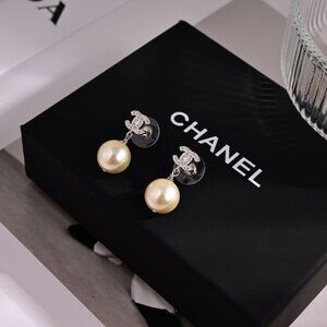 Chanel pendant earrings
